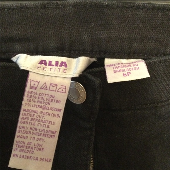 💗NWT 💗RARE SAMPLE  STUDDED JEGGI… - Picture 5 of 6